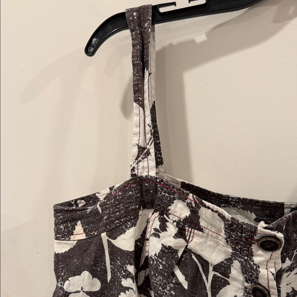 HD in Paris Black and White Floral Crop Top - Picture 4 of 9